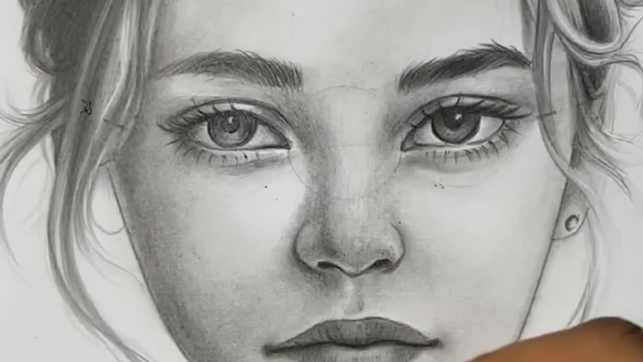 Satisfying portrait coin technique😍