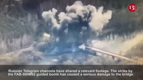 Moment Russian Su-34 aircraft bombed the bridge in Ukraine’s territory