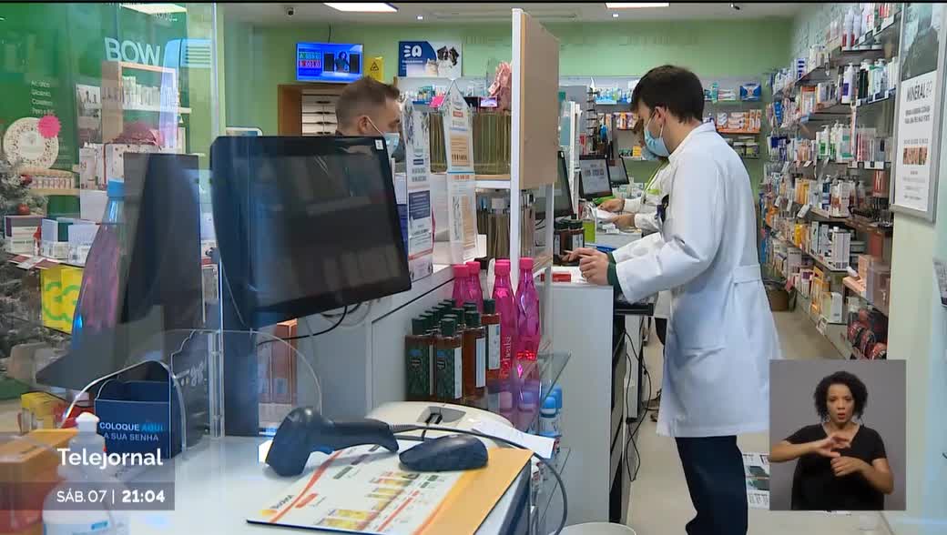 Ordem dos médicos propõe fim do isolamento para "doentes ligeiros"