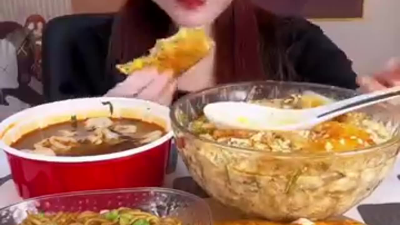 Girl eating Asmr with foode life 🤤🍡🥠