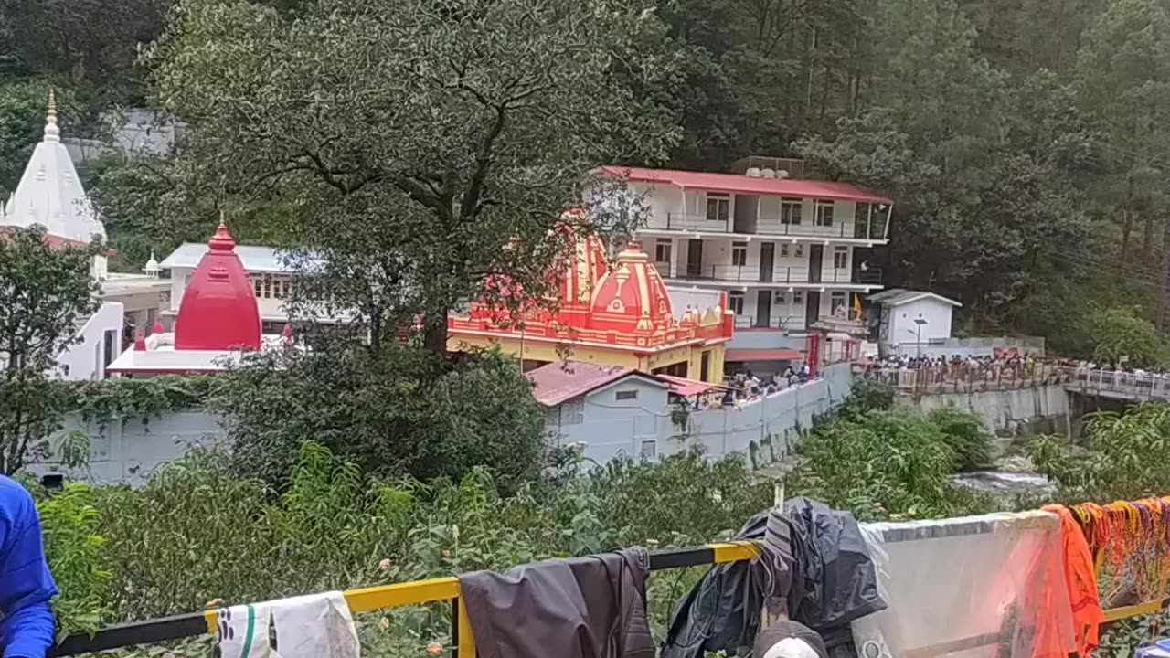 Baba neem karoli - Steve Jobs & Mark Zuckerberg got successful after visite kainchi dham