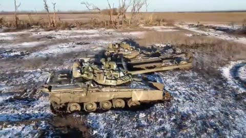 2 Knocked Out Russian Tanks Entirely to Close Together