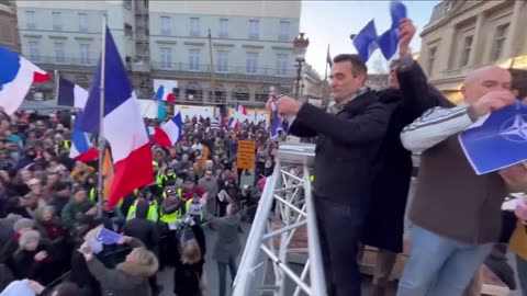 Protestors - “Fuck NATO” | Very Nice 👍 🐸