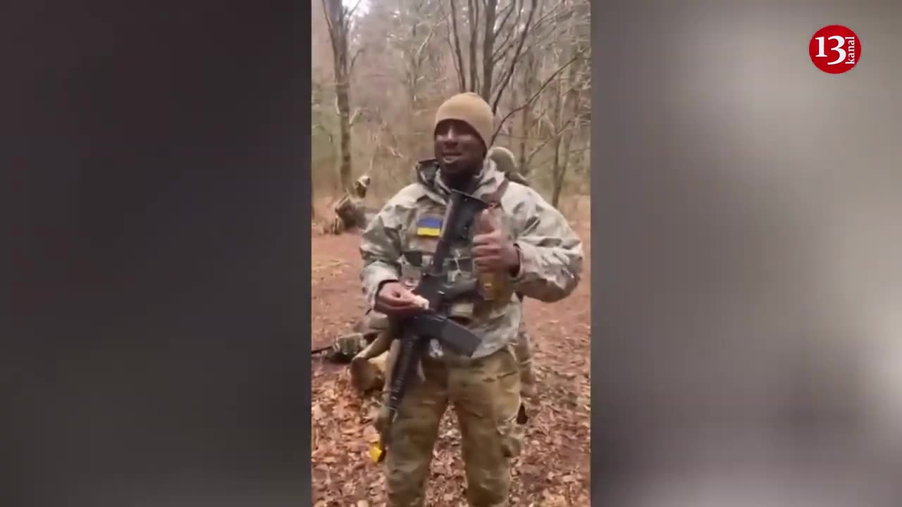 Ukrainian soldiers host an American soldier with their national meal