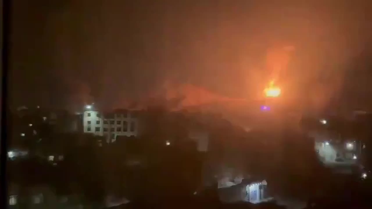 Footage shows US and UK targeting positions in Yemen