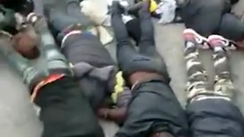 Mob capture 'gang members' in Haiti prior to burning them to death