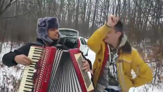 SRBI CESTITAJU BOZIC PUTINU