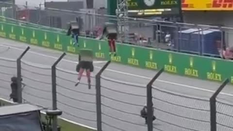 JET PACK RACING IS A THING NOW !