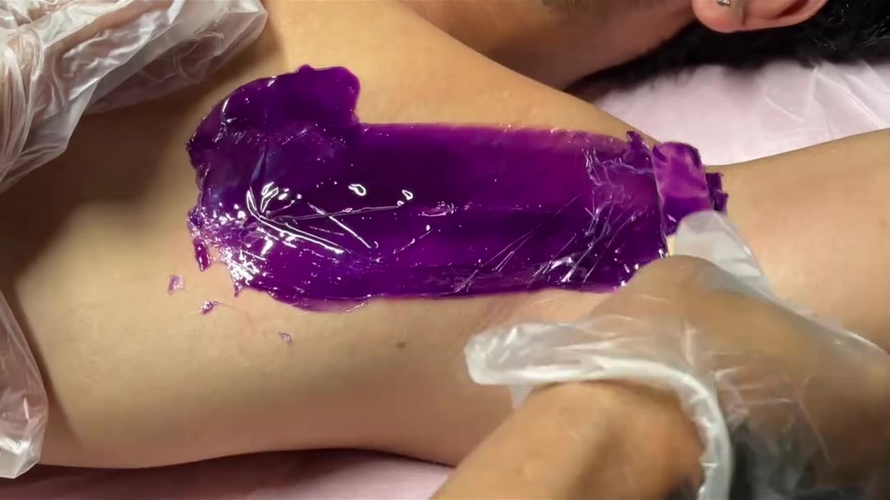 Asiyaa Emerii Aesthetics Unleashes Underarm Waxing Magic on a Male Client!