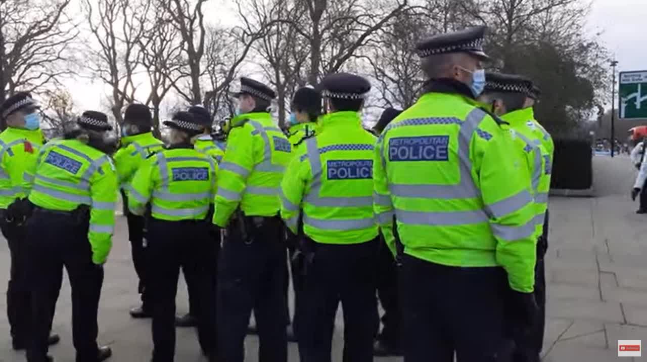 #Antilockdown protest police charge horse at female protestors