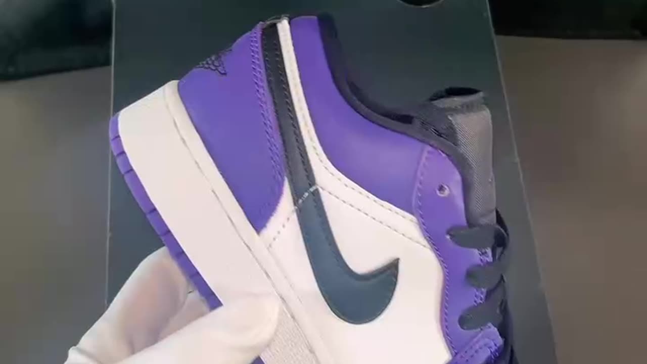 Jordan 1 Low Court Purple 💜