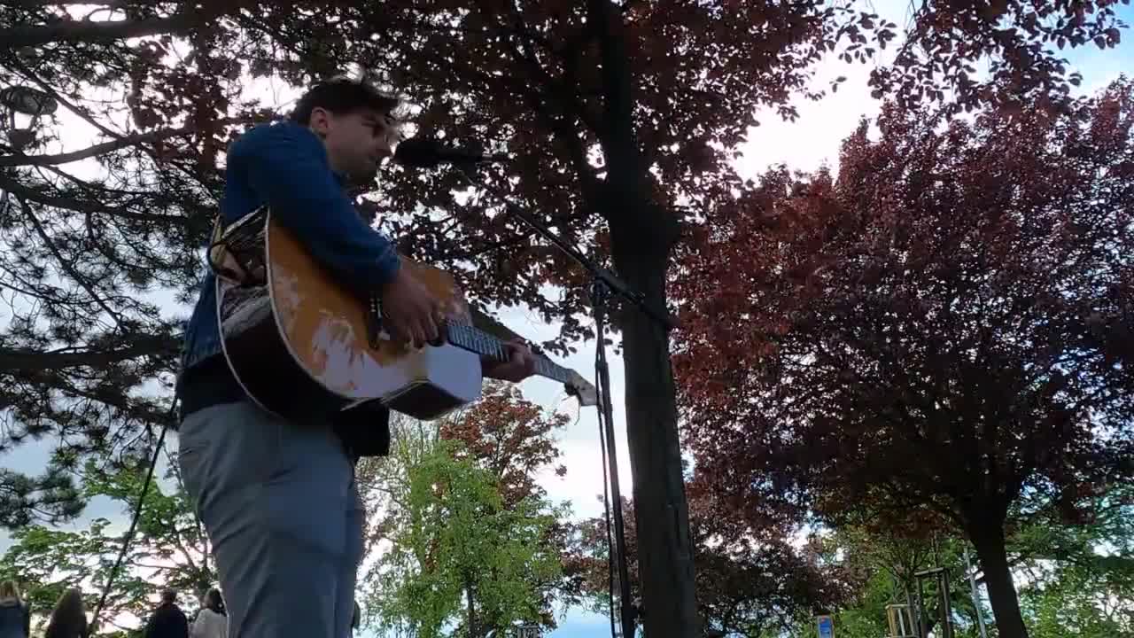 Acoustic Guitar Street Performer Prague I wont back down