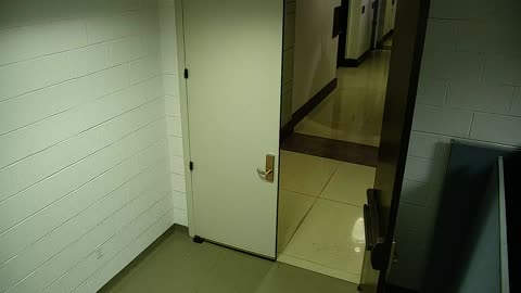 7046CVCLLElevator#3Lobby_2021-01-06_20h00min01s883ms.mp4