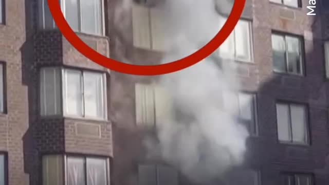 a woman saved in the apartment that caught fire on the 20th floor