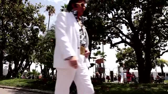 Elvis impersonator rocks Cannes ahead of biopic premiere