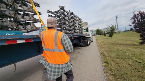 HAULING CHASSIS TO BOWLING GREEN, KY - HOME OF CORVETTE