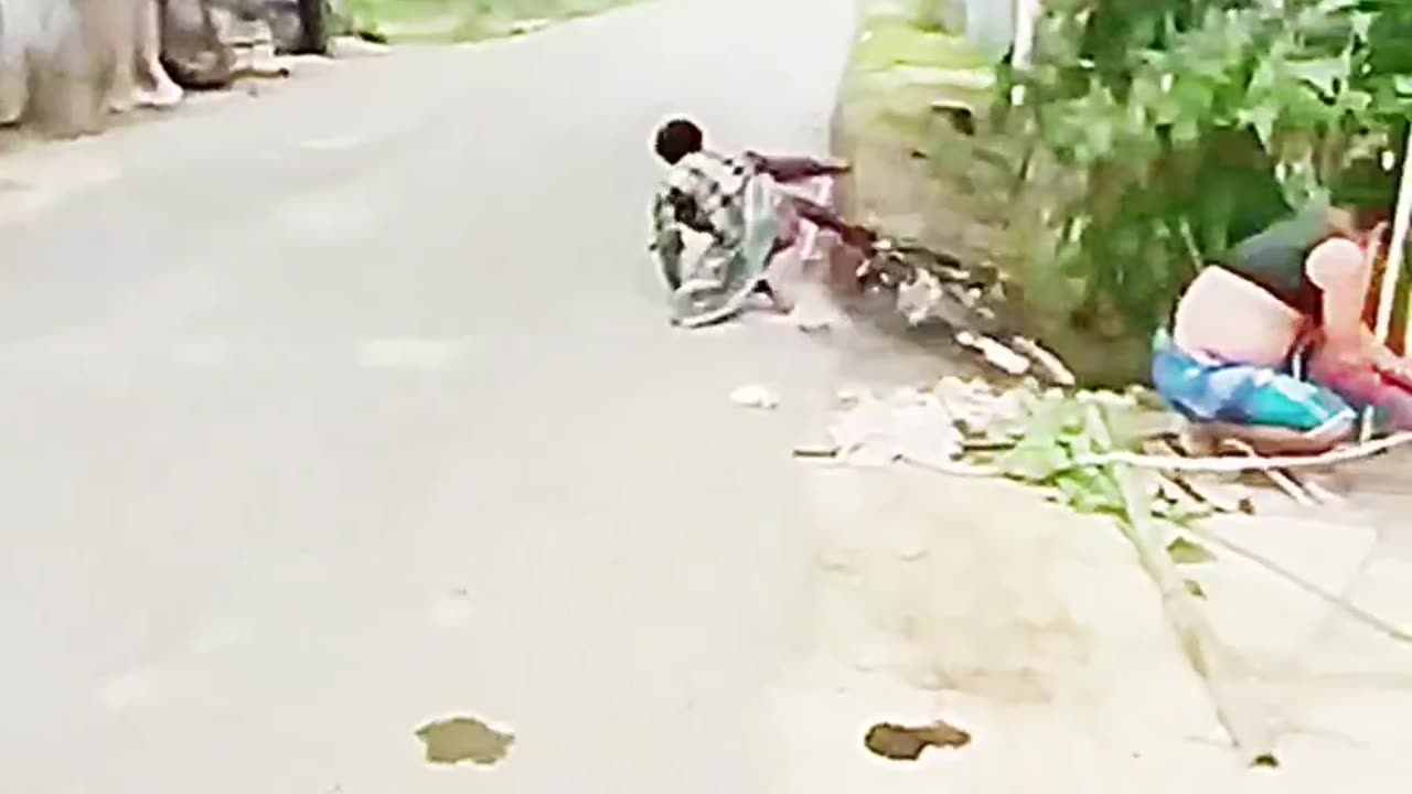 Funny moments drive cycling om fo