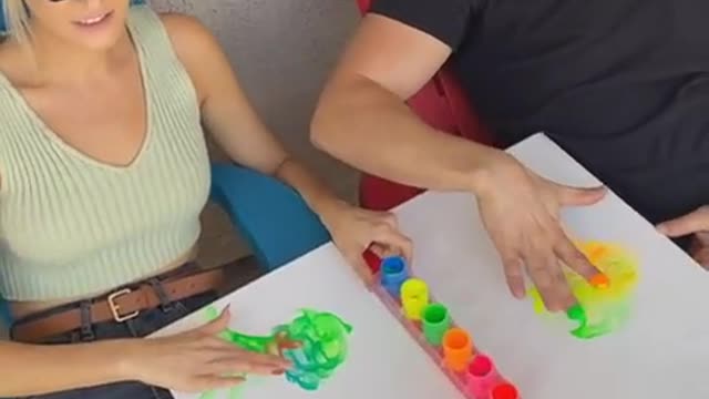 Blindfolded Painting Contest!!! Whose better!-