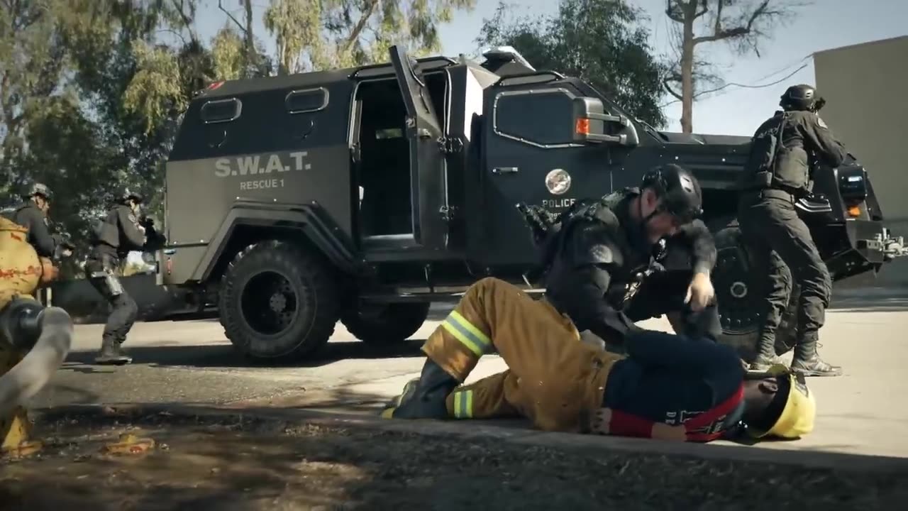 Shooter Tries To Kill Firefighters - S.W.A.T. 4x07