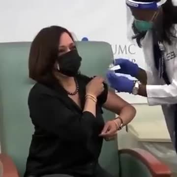 Rules for thee but not for me - special syringe for politicians