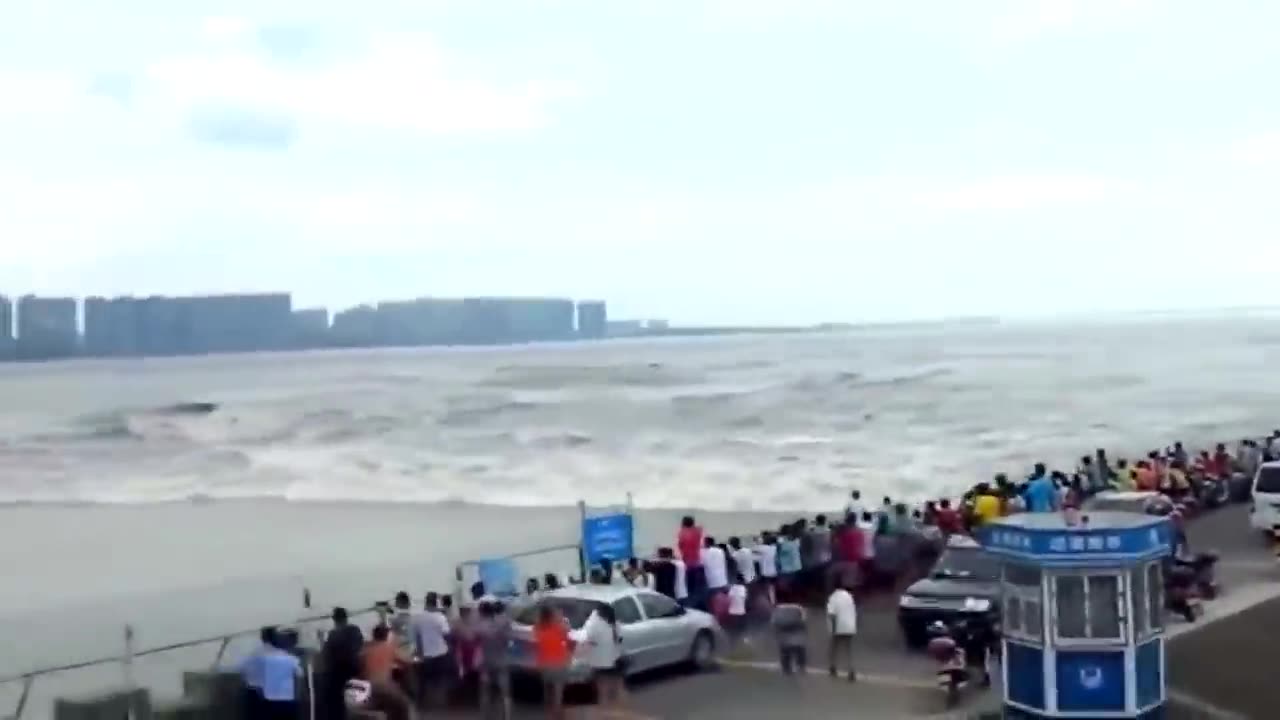 Top 5 LARGEST Rogue Waves