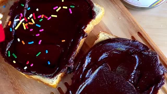 BROWNIE BUTTER RAINBOW TOAST