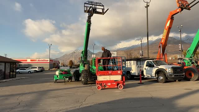 Scissor Lift 2006 Snorkel S1930 Electric 19' Platform Scissorlift