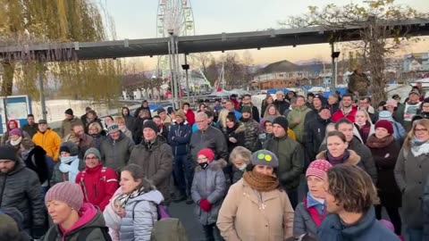 Lehrerinnen Priska Würgler & Rahel Fabris & Pirmin Schwander (Nationalrat SVP): Demo in Lachen SZ