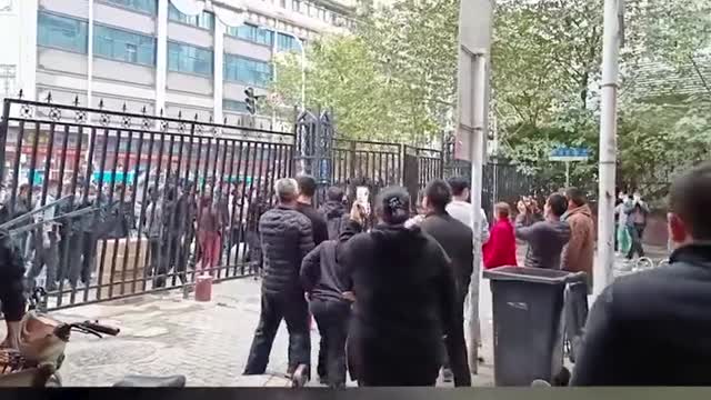 Anti Covid Lockdown Protest in China is Escalating!