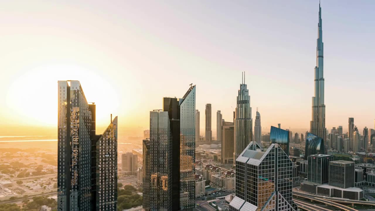 "Exploring Dubai in Ultra HD | A Visual Symphony of Splendor"