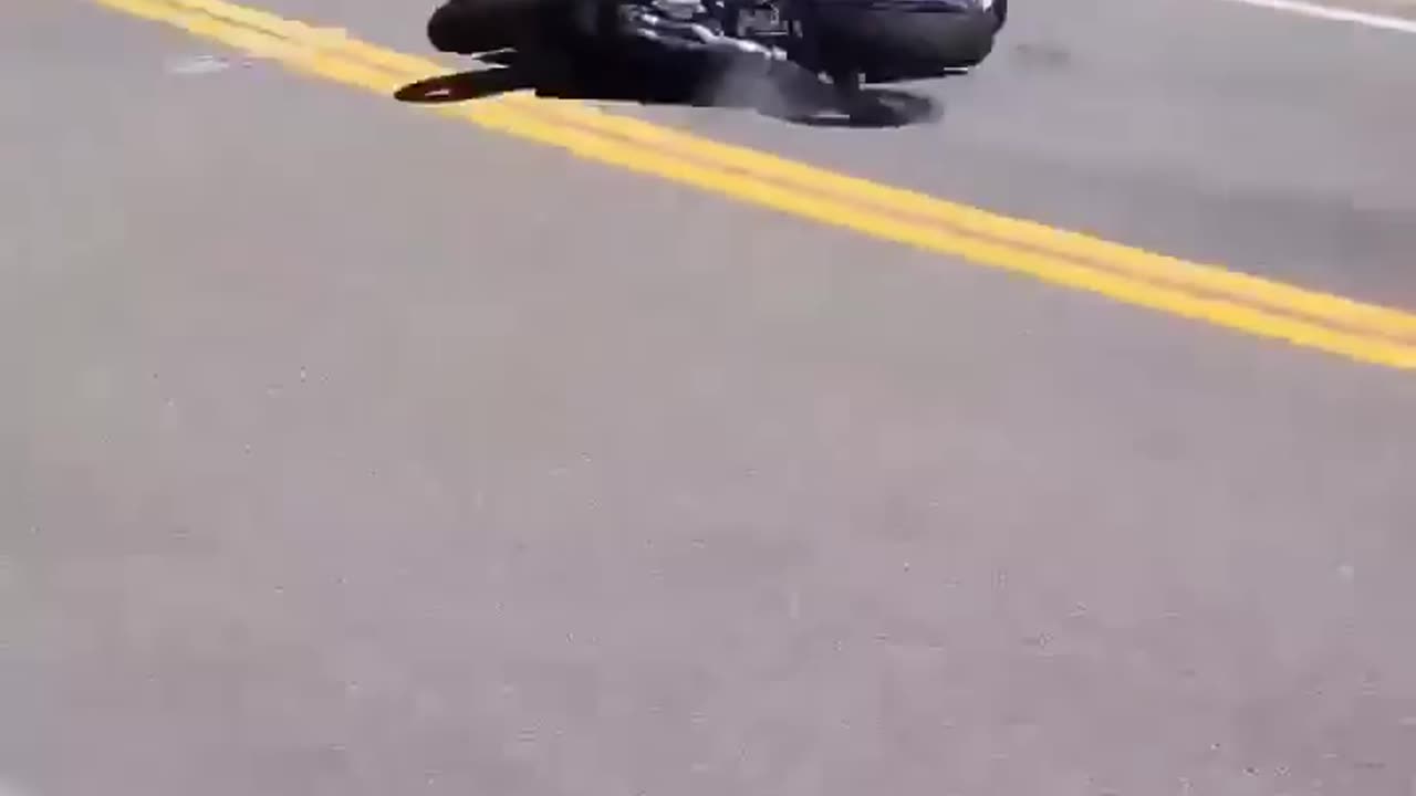 SUPERBIKE ACCIDENT