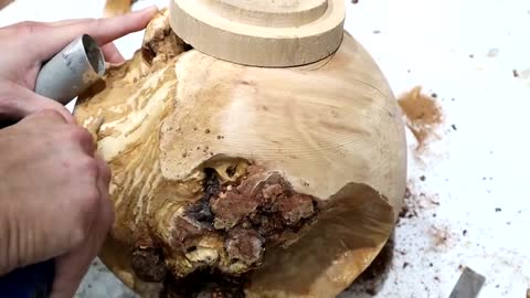 Woodturning - Planet Lamp