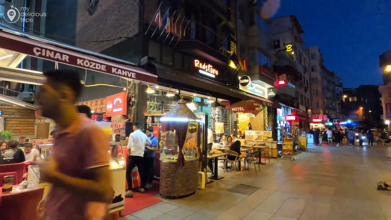 Istanbul Turkey 2022 Night Walking Tour Kadıköy 26 June - 4K UHD 60FPS - Weekend Nightlife