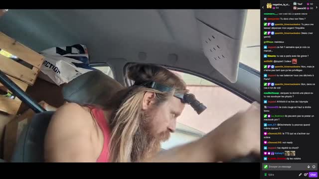 2022-10-18 (6bis) - déchargement avant Paris - Twitch Decheterie (version avec chat)