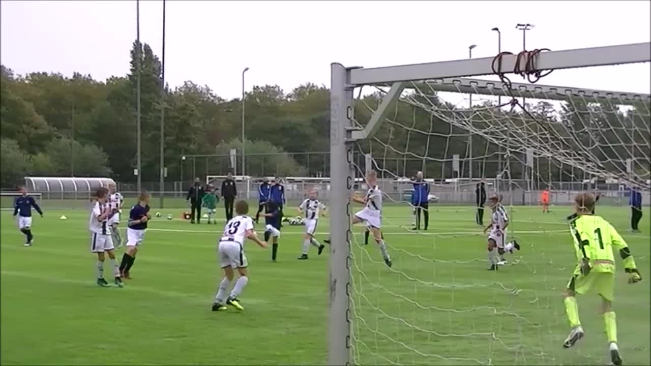 Yaya scoort tegen FC Groningen U12