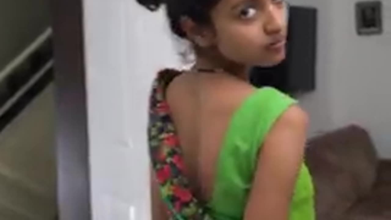 आज घर पे कोई नहीं 😉😉 | Kaamwali Bai