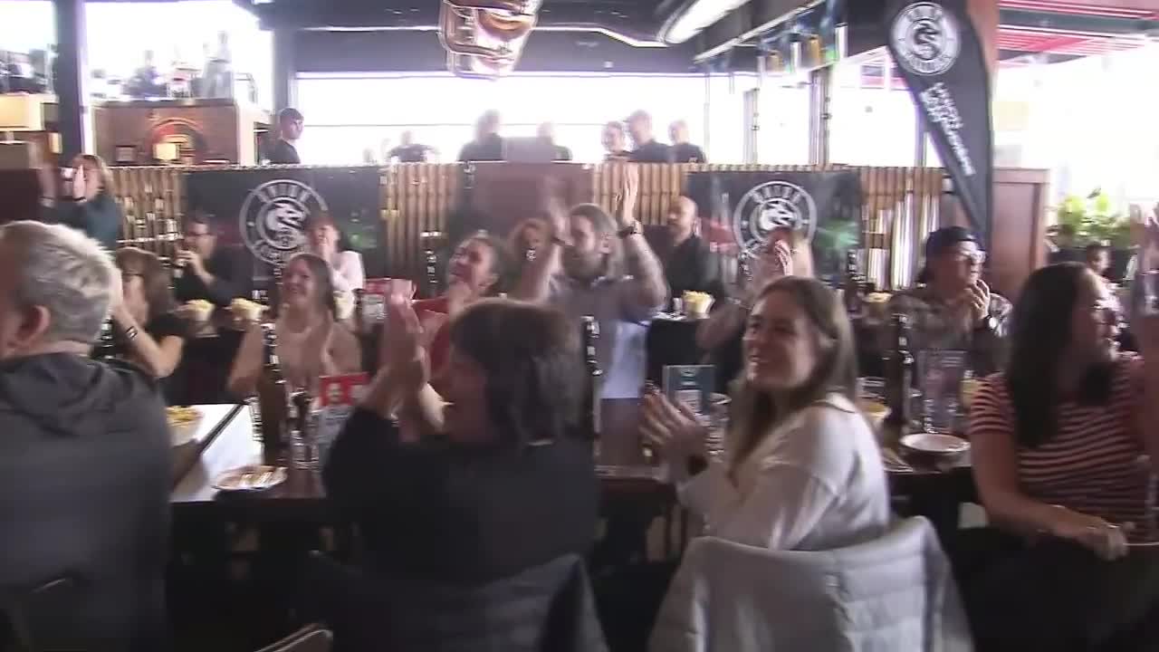 The moment fans go crazy after historic Canadian goal