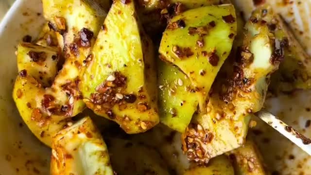 Ngerujak mangga emang paling enak guys