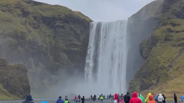 👉🏻How to avoid the crowd in Iceland!