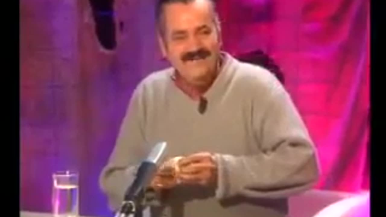 Original Risitas,with english subtitles! Very Funny Laugh in TV Show!!!!