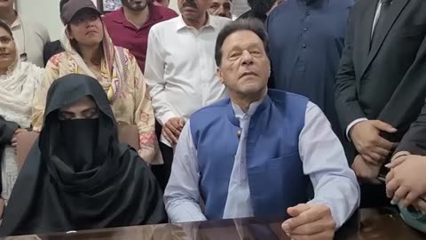 Chairman PTI Imran Khan's Exclusive Conversation with Journalist in Lahore High Court