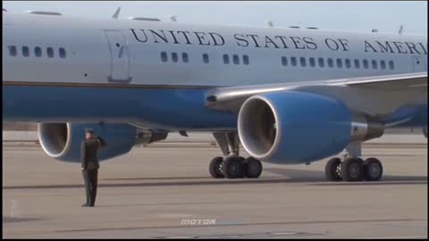 Biden “Arrives ”at Florida in Old President Plane