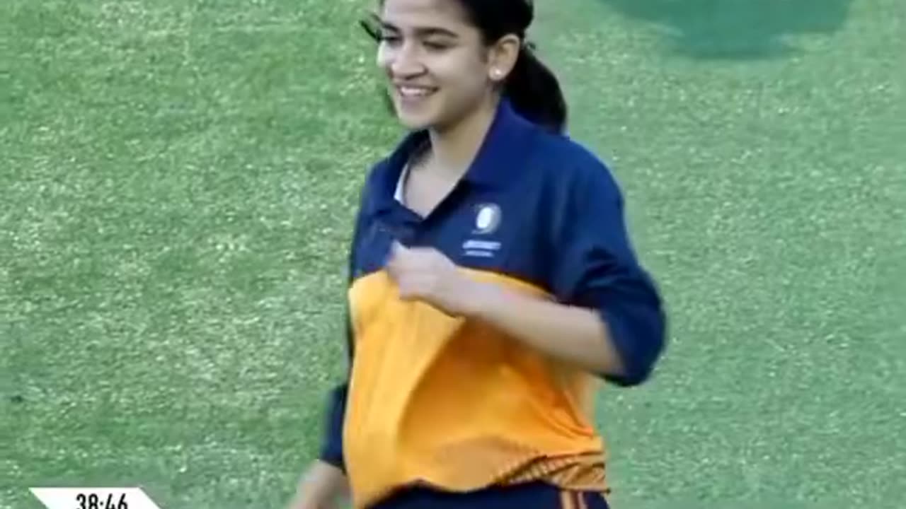 Beautiful girl cricketer