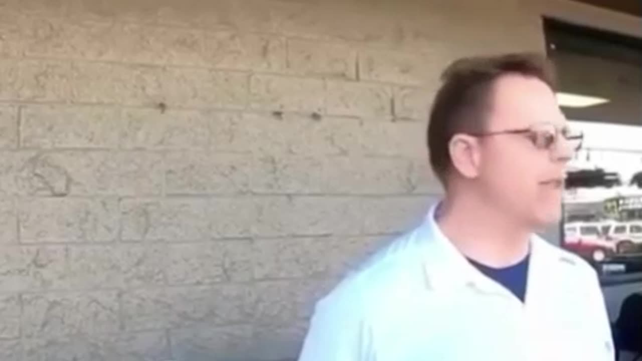 Dirt Bag Pedophile Caught in the Act!