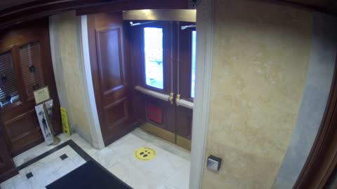 0181USCH01SouthDoorVestibule_2021-01-06_13h00min01s767ms.mp4