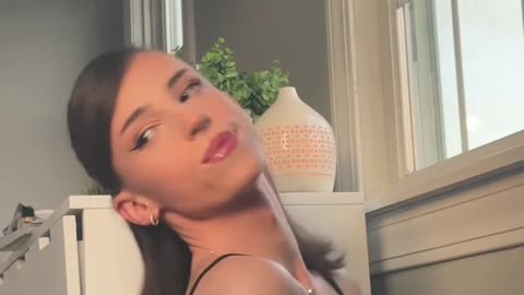 A tgirl elegant and exotic to you