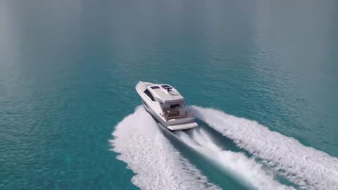 Discover the freedom of the Riviera 575 SUV