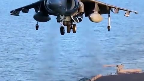 AV-8B Harrier Landing