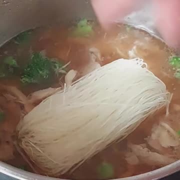 Mouthwatering Noodles Chicken Pork Soup for Autumn #soup #noodles #chicken #homemade #food #howto