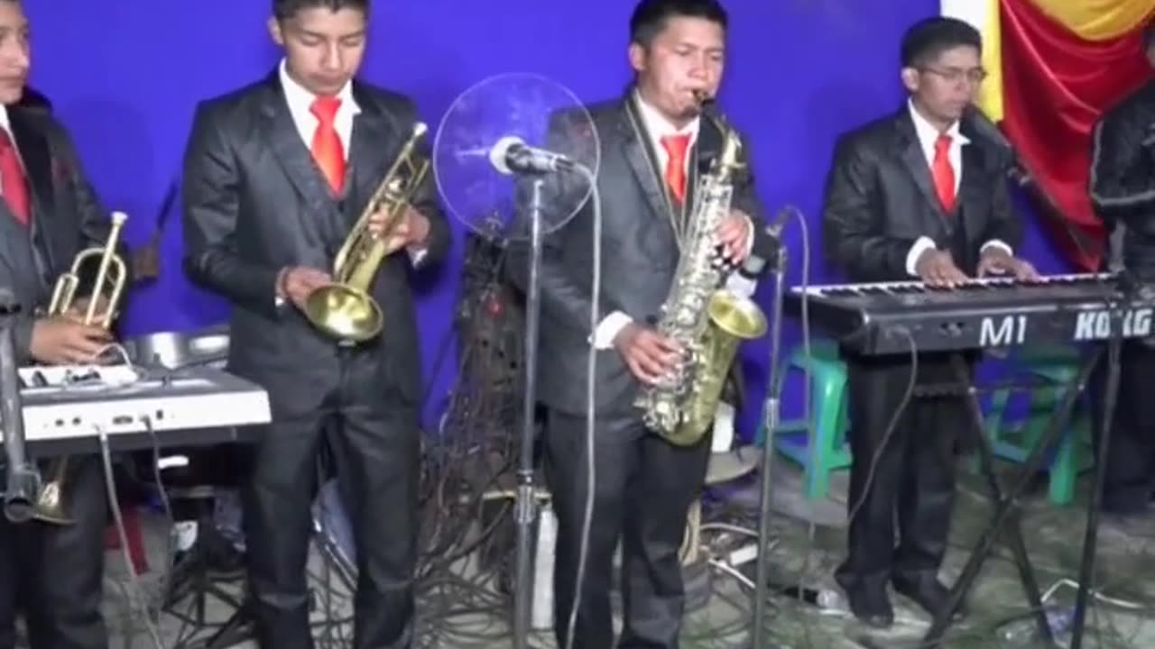 RENACIDOS EN CRISTO, EN CONCIERTO EN SU PRIMER VOLUMEN